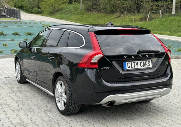 Volvo V60 cena 35900 przebieg: 216000, rok produkcji 2011 z Rzeszów małe 301
